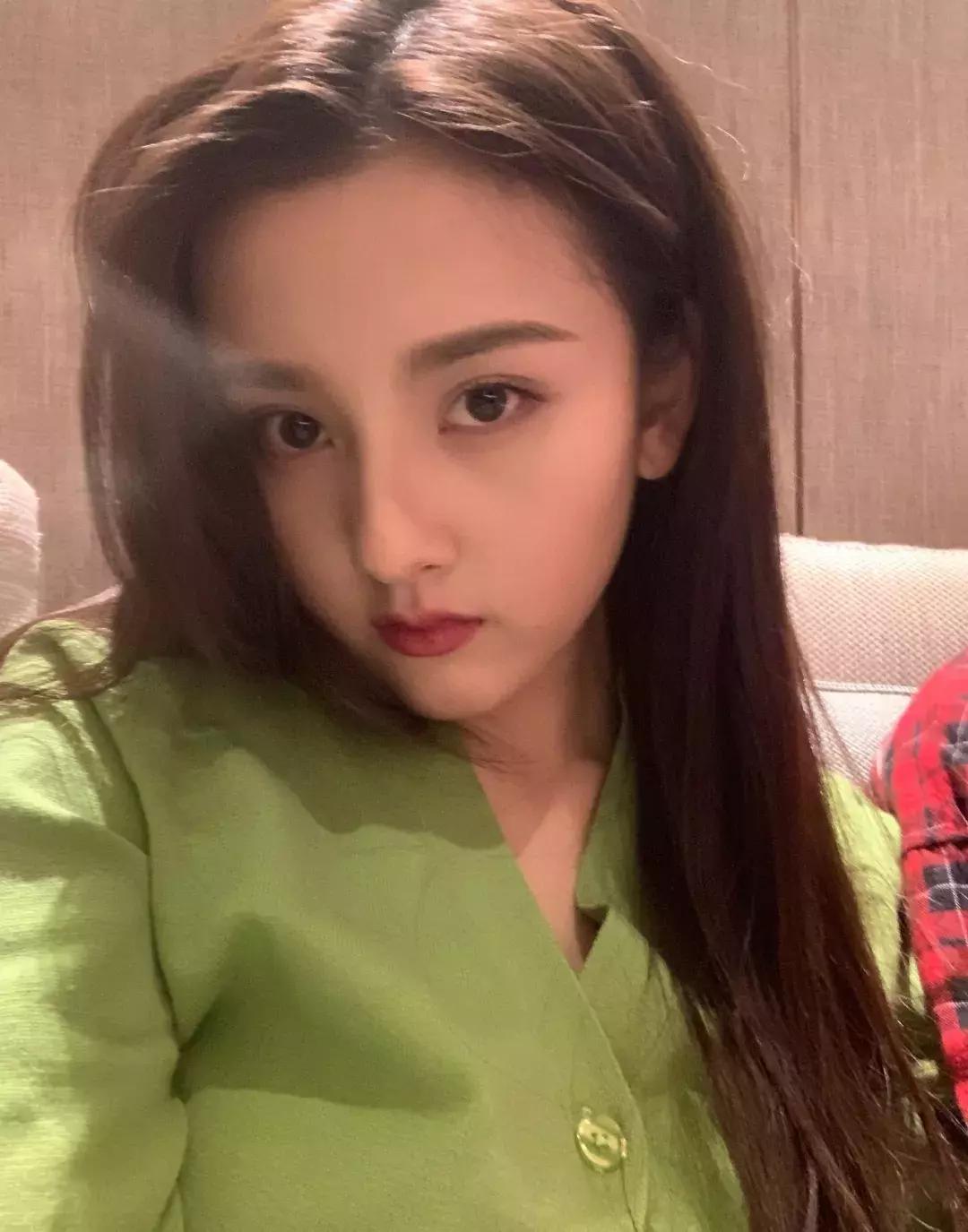 厚嘴唇有多美,厚嘴唇也很好看的女生