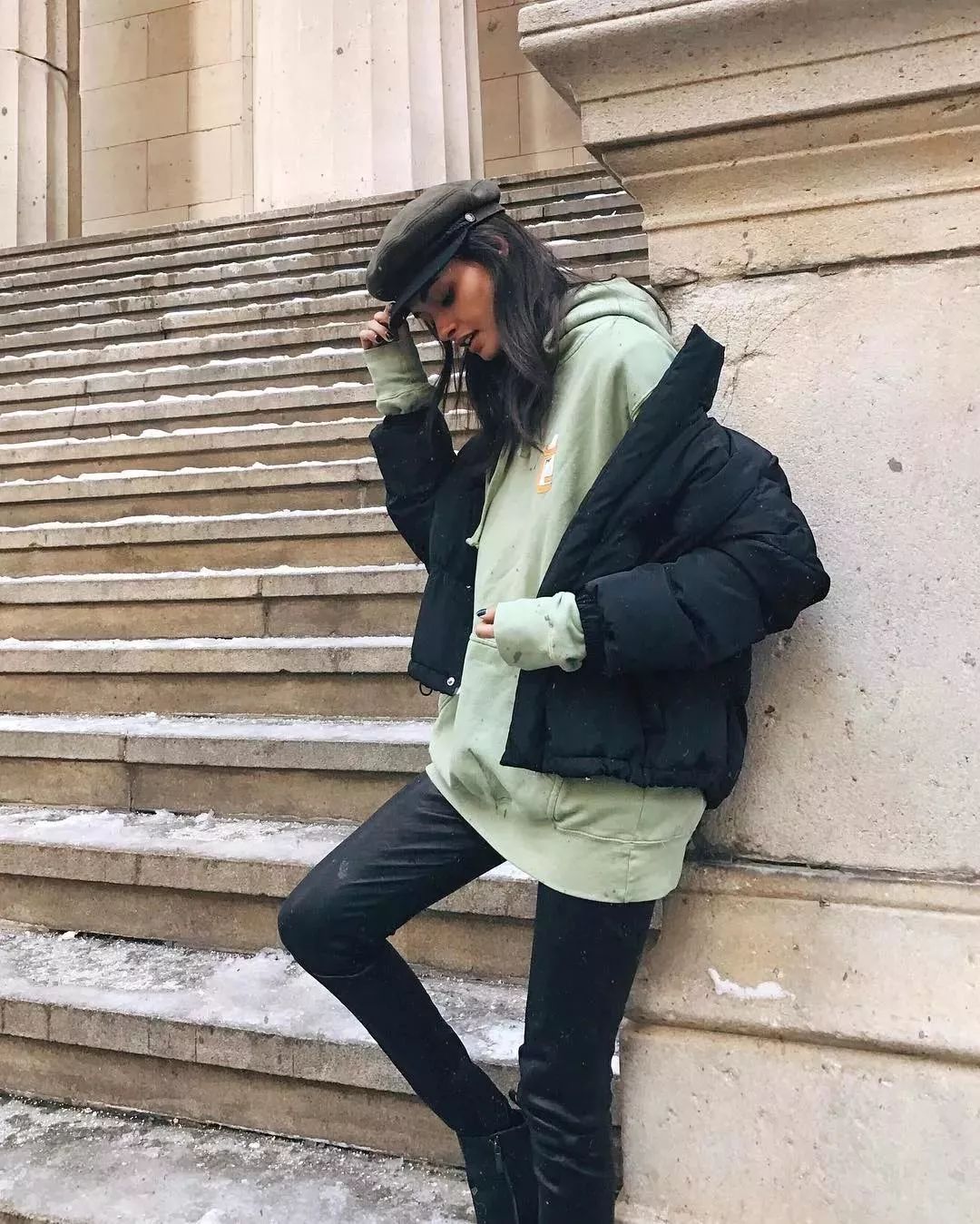 卫衣的三种好看系法,卫衣十种穿搭