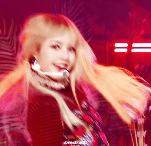 泰国名媛爱豆出道，在韩国被种族歧视当面骂脏话，在中国被骂人妖