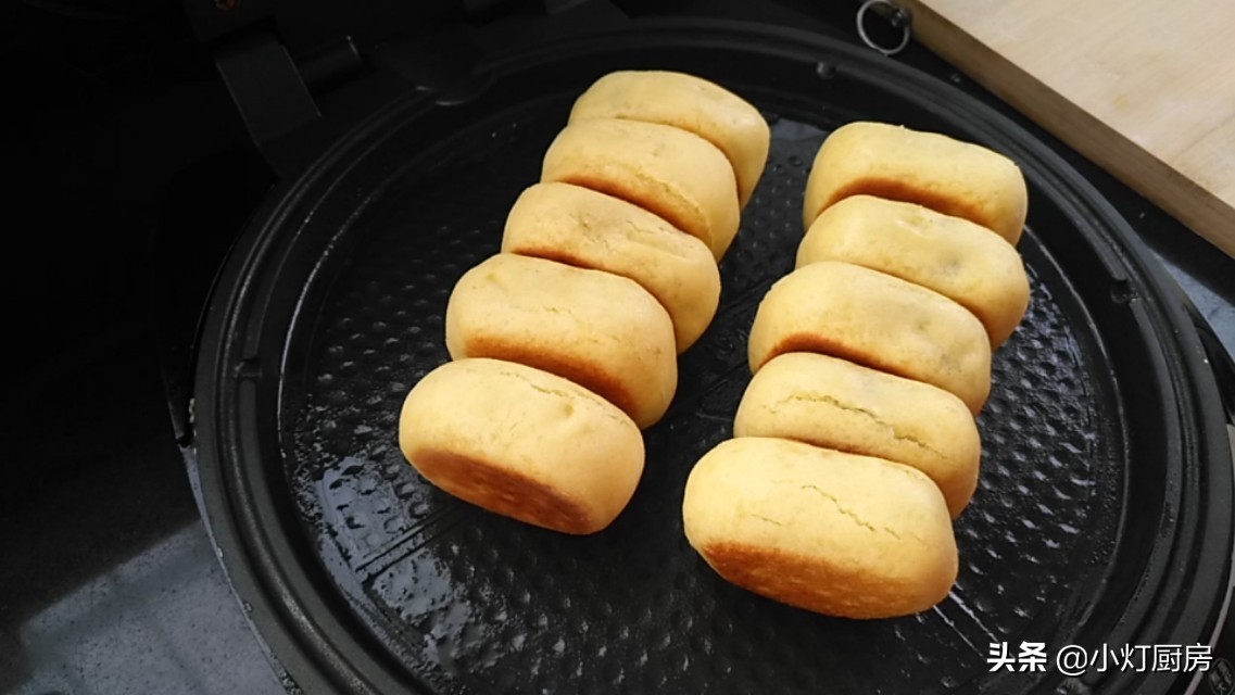 1斤玉米面发糕怎么做,1碗玉米面里加2个鸡蛋