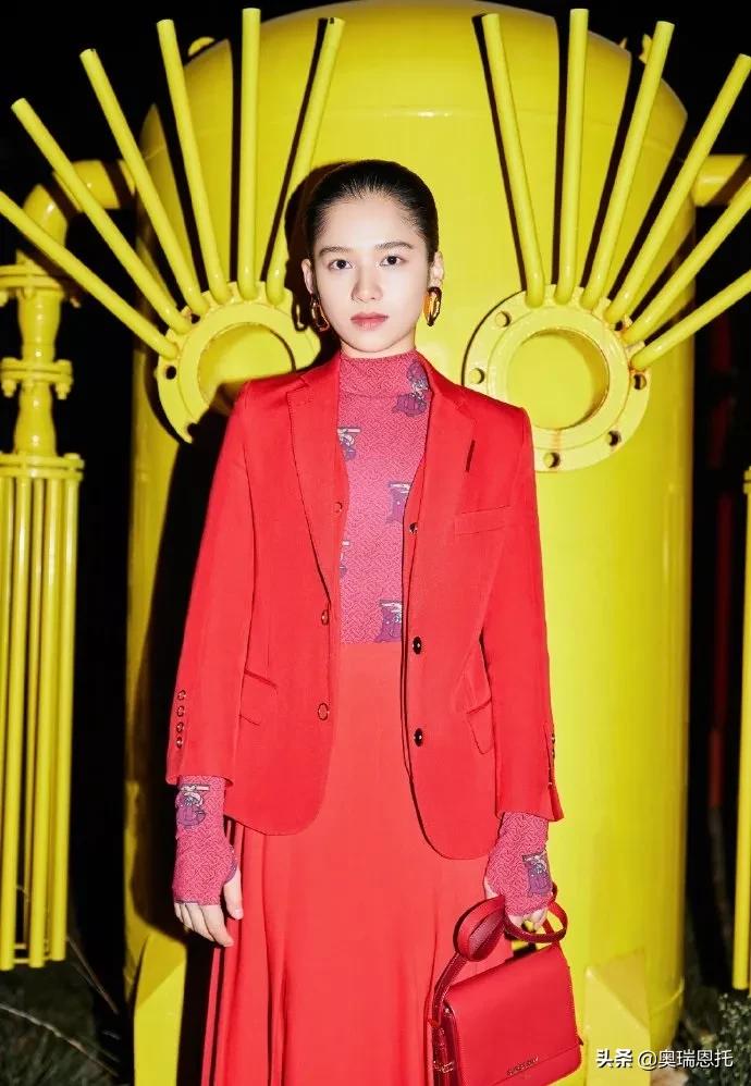 burberry深蓝色搭配 (burberry鼠年限定)