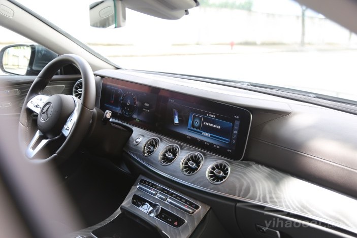 奔驰Cls试驾,奔驰clsamg63试驾