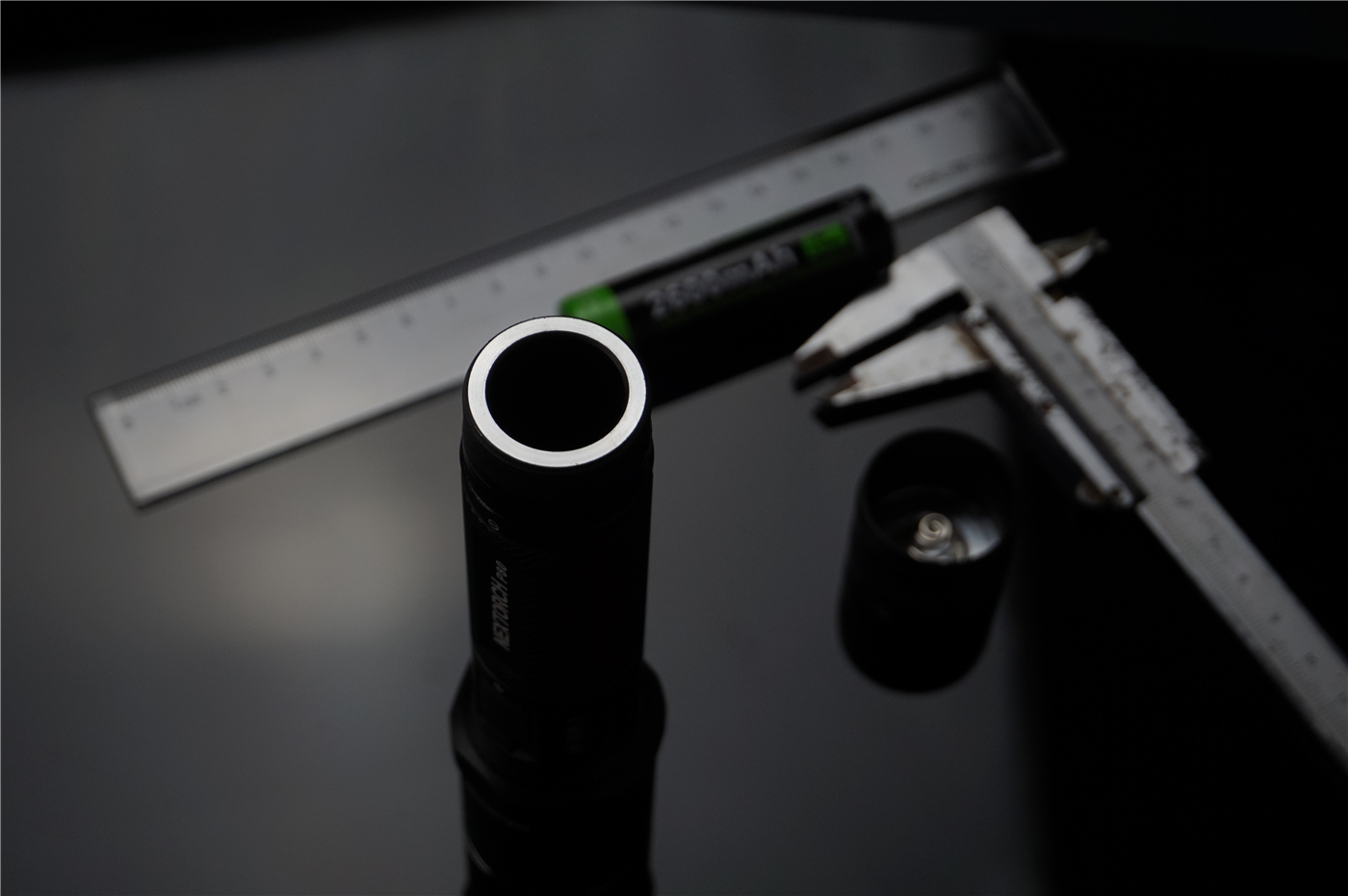 和纳丽德p80差不多的手电,手电王纳丽德p80夜间评测