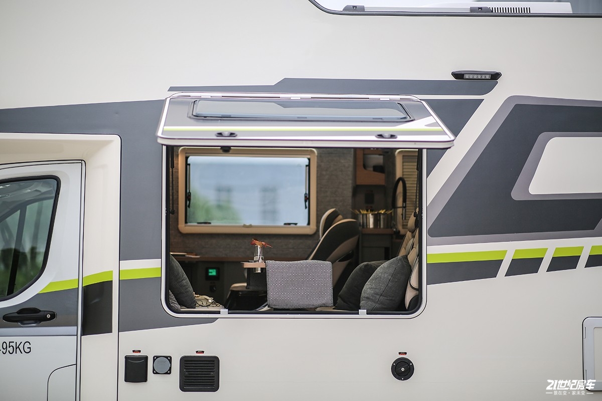 锐仕c1房车改装案例,锐仕c型房车最新款