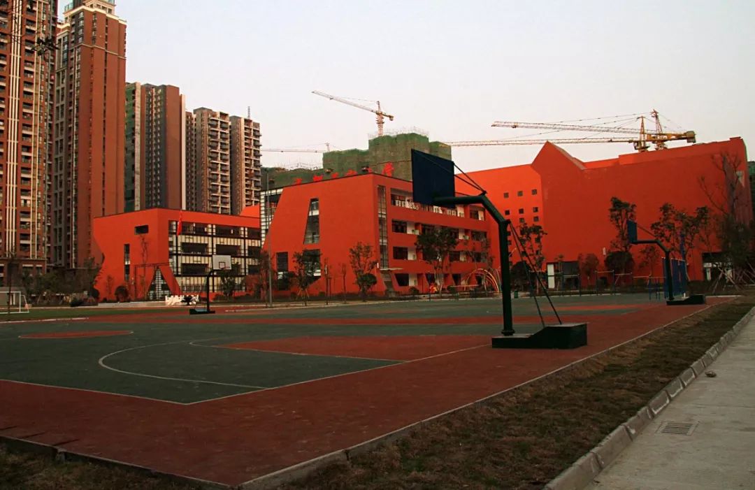 成华区好的小学公立,成华区最差的十所小学