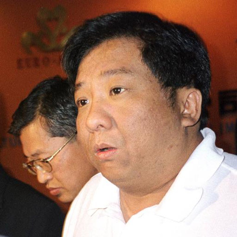 1999年缔造沈阳荷兰村，4年后锒铛入狱，中国第二富豪沉浮录