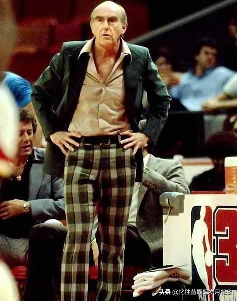 17-18赛季nike球衣宣传,城市版球衣与普通球衣区别