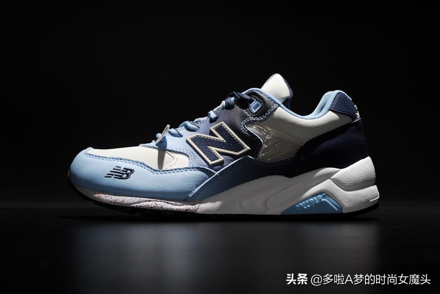 经典永不过时的运动鞋品牌,十款最经典的运动鞋