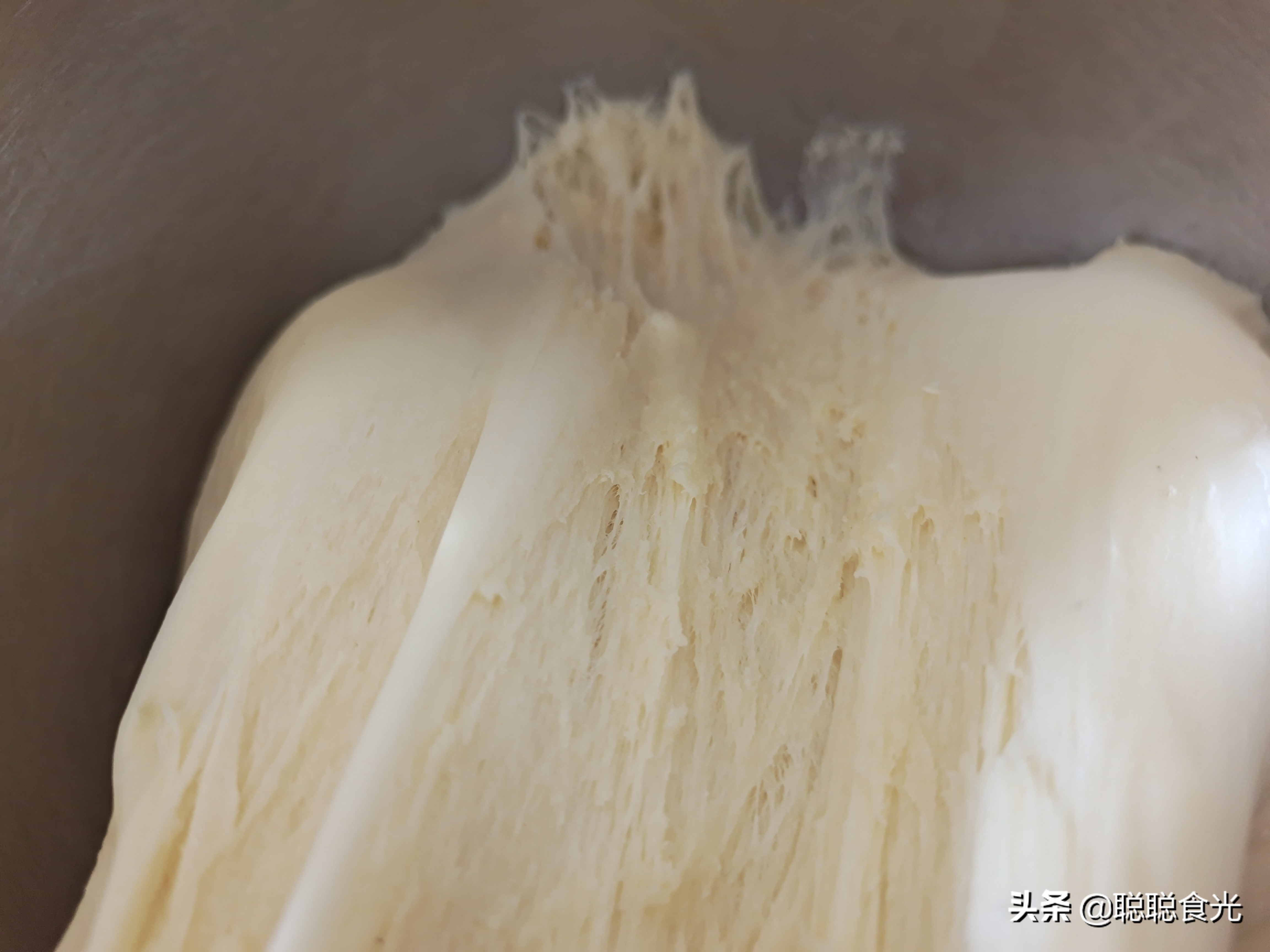 炸麻花可以用蜂蜜吗,过年小零食炸麻花做法