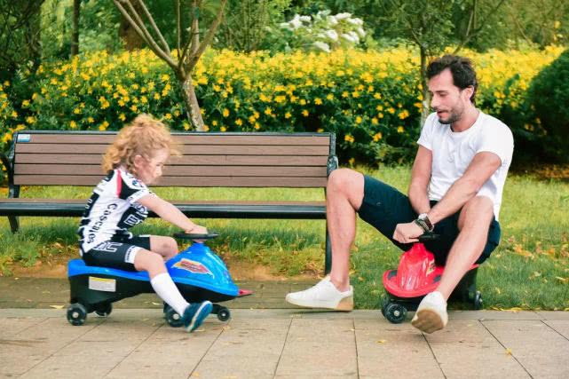 好娃娃儿童扭扭车,好娃娃扭扭车小朋友怎么骑