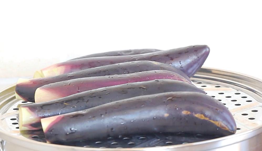 又到腌茄子的季节,腌茄子有几种方法