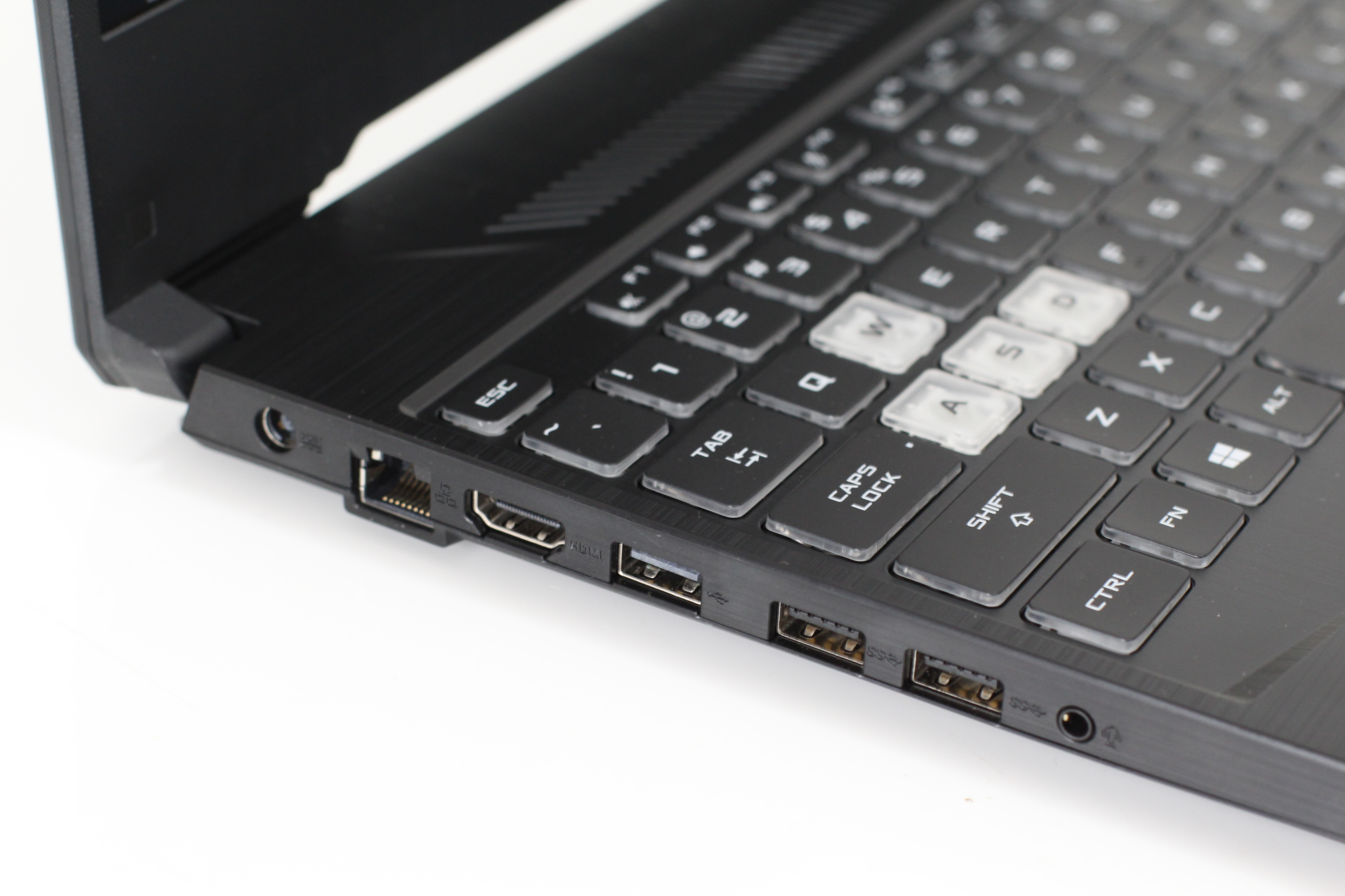 华硕tuf1660ti,华硕飞行堡垒7标压锐龙gtx1650