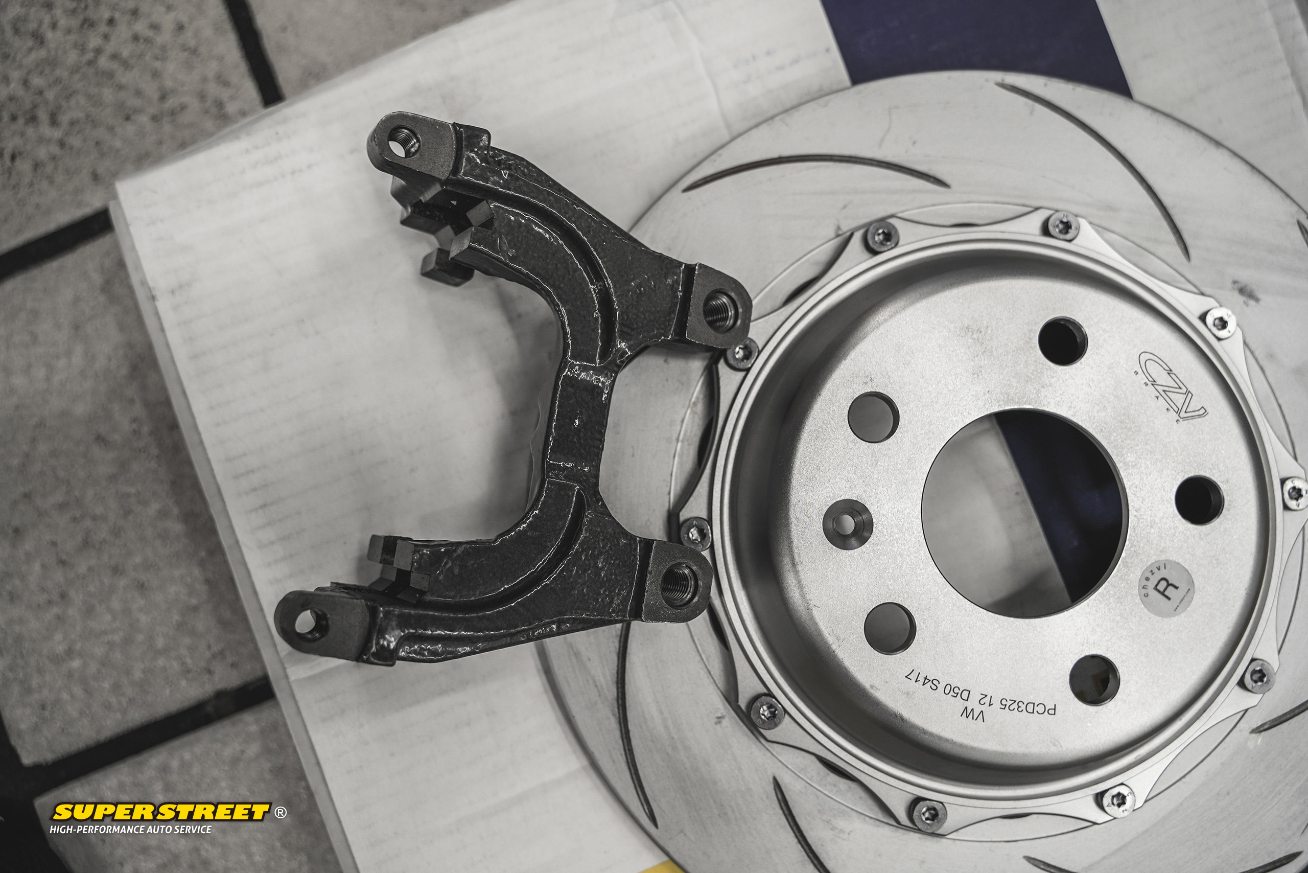 大众迈腾改后轮通风盘刹车系统,大众迈腾改轮毂刹车