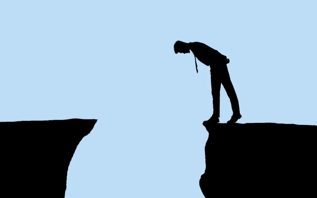 一手“拔草”，一手“恰饭”，测评博主的终局，大概率是翻车？