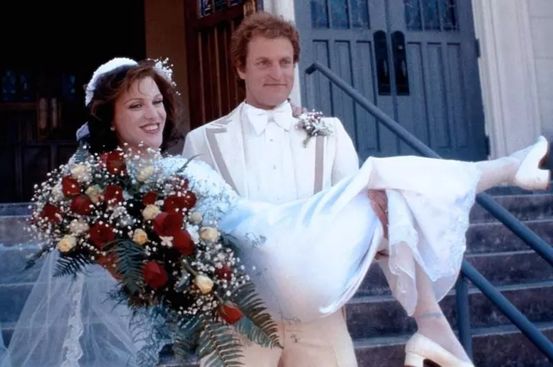 英国情色大亨的传奇一生,全在这部真实改编的电影中