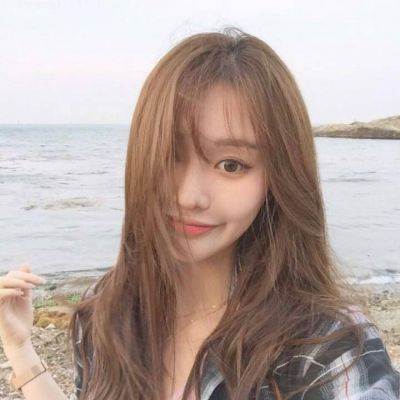 别脱，床边有个摄像头！*拍偷**产业链下，中国人再无隐私