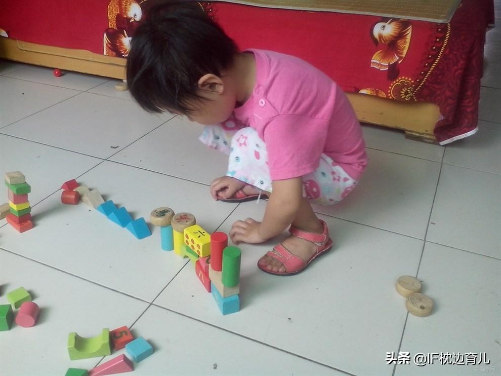 2岁宝宝误食干燥剂的做法,2岁的宝宝误食干燥剂会怎样