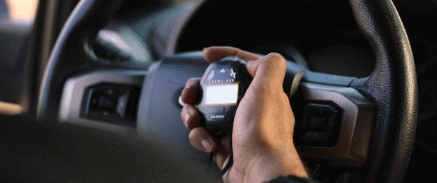 扒光他们的「黑历史」，网飞再次突破尺度