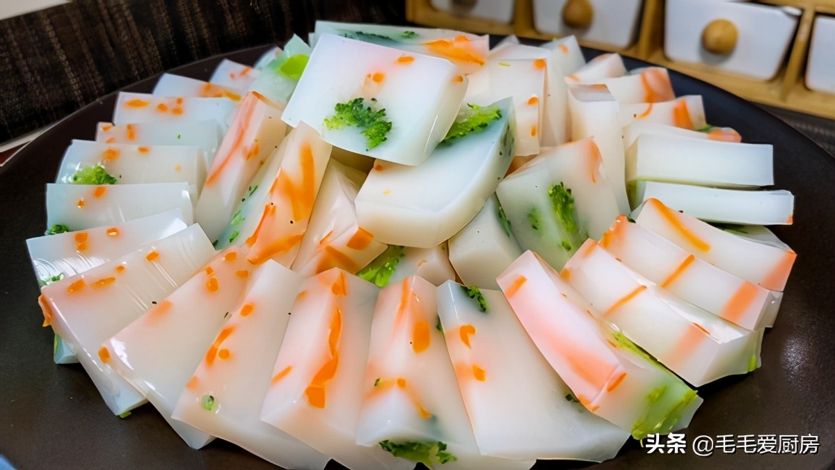 猪皮冻不去掉肥肉直接做可以吗,猪皮冻不放凝胶能做吗