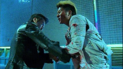 甄子丹杀破狼与吴京对打片段,棍法对决甄子丹完整版