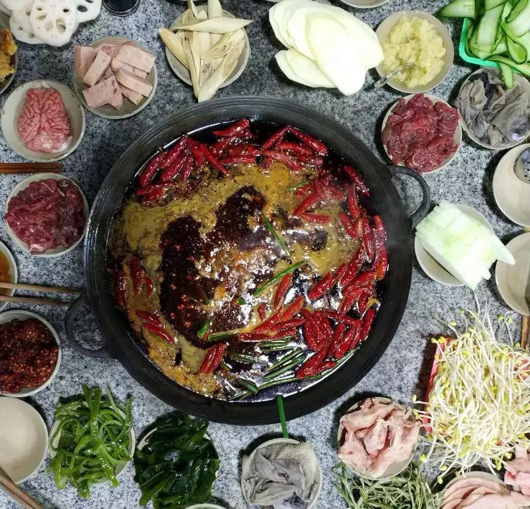 沙坪坝夏季小吃探店推荐,沙坪坝老字号美食推荐电话