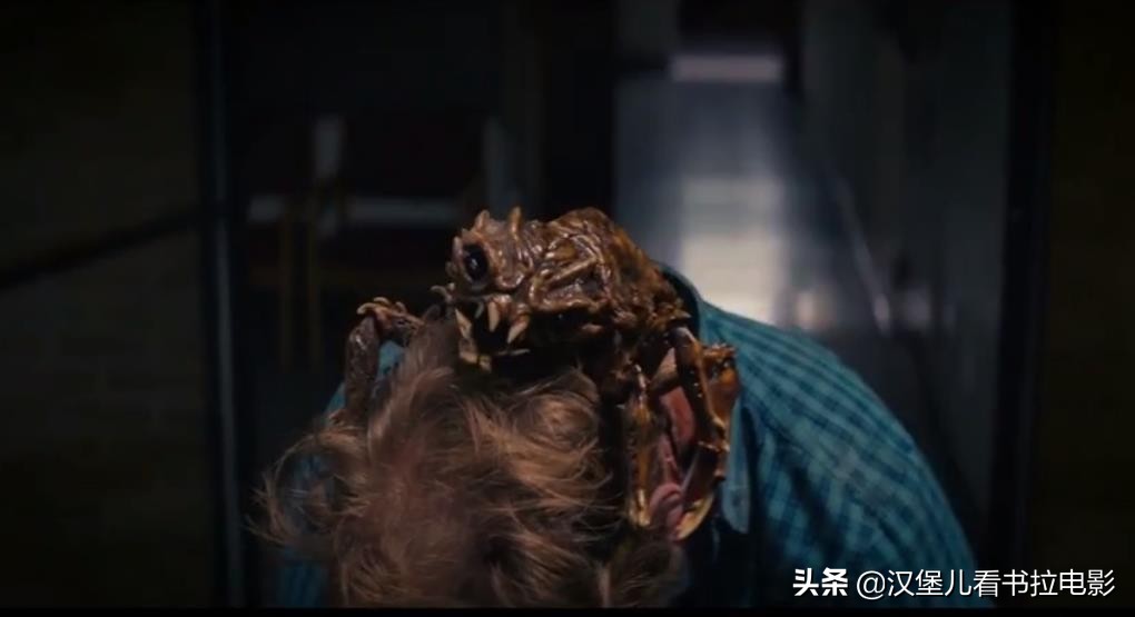 沙雕版《异形》，小情侣一夜激情后中奖，第二天发现怀的外星人