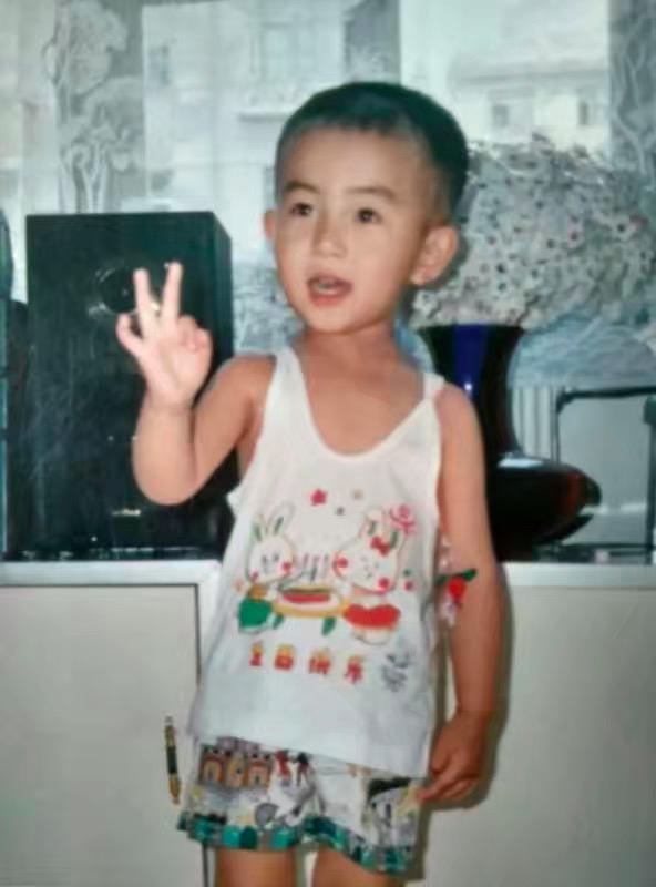 保安、李毅吧主、YY主播、快乐男声、直播高管……摇滚地狱