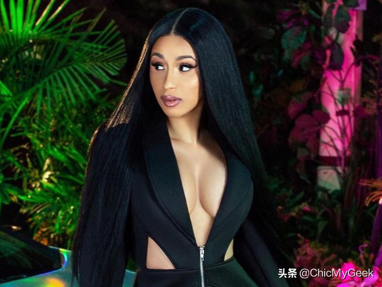 贫民窟脱衣舞娘变天后！CardiB爆红背后藏满血泪史