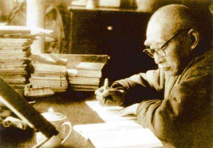 叶圣陶《稻草人》故事全文,叶圣陶笔下的稻草人