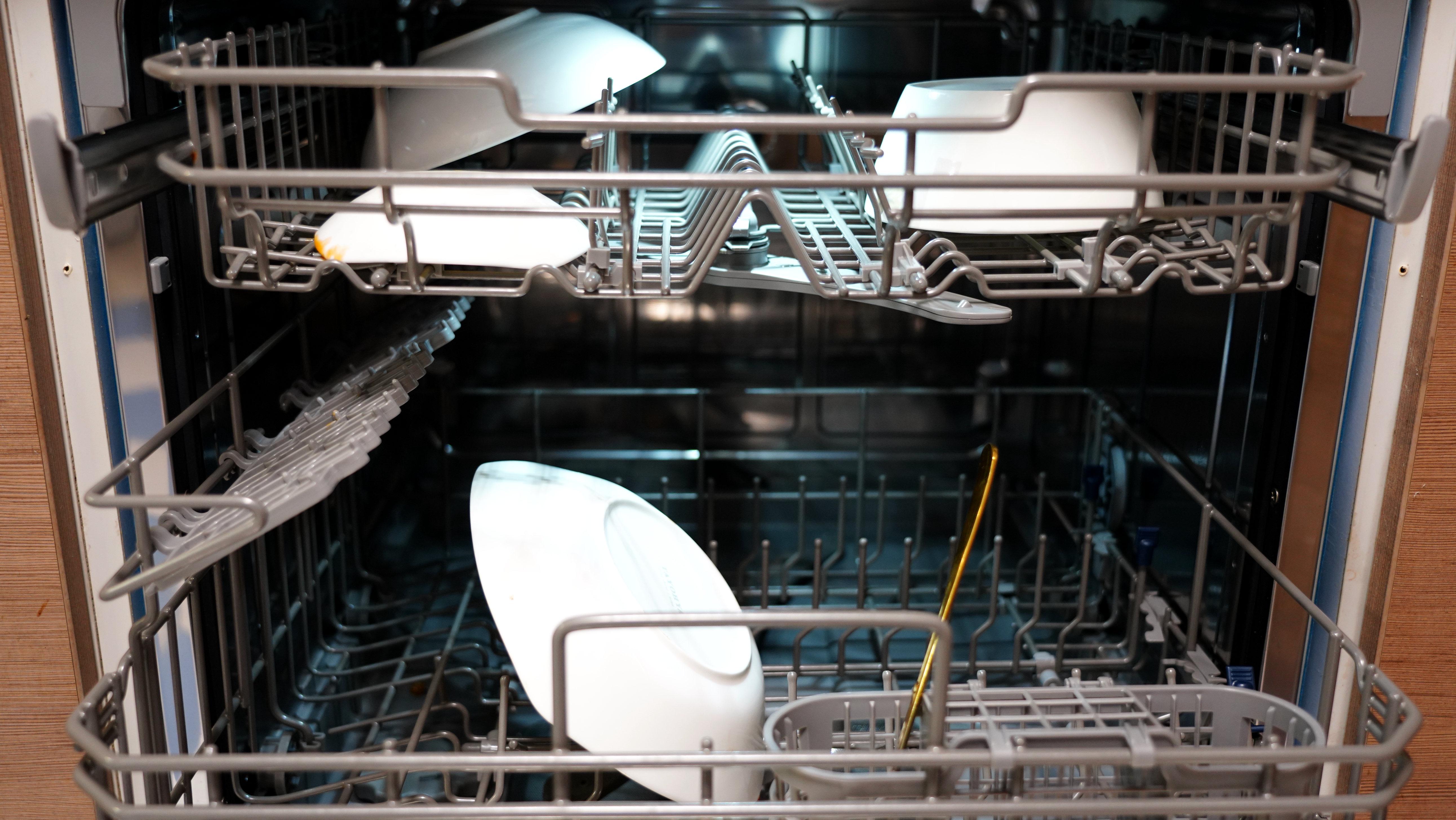 洗碗机水卫仕和立白哪个好,水卫仕洗碗块适合所有洗碗机吗