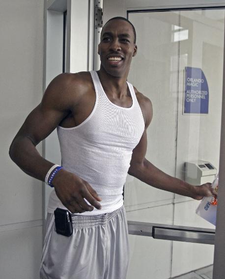 别人穿的是球衣，而他们看起来穿的像紧身衣肌肉太强真无奈