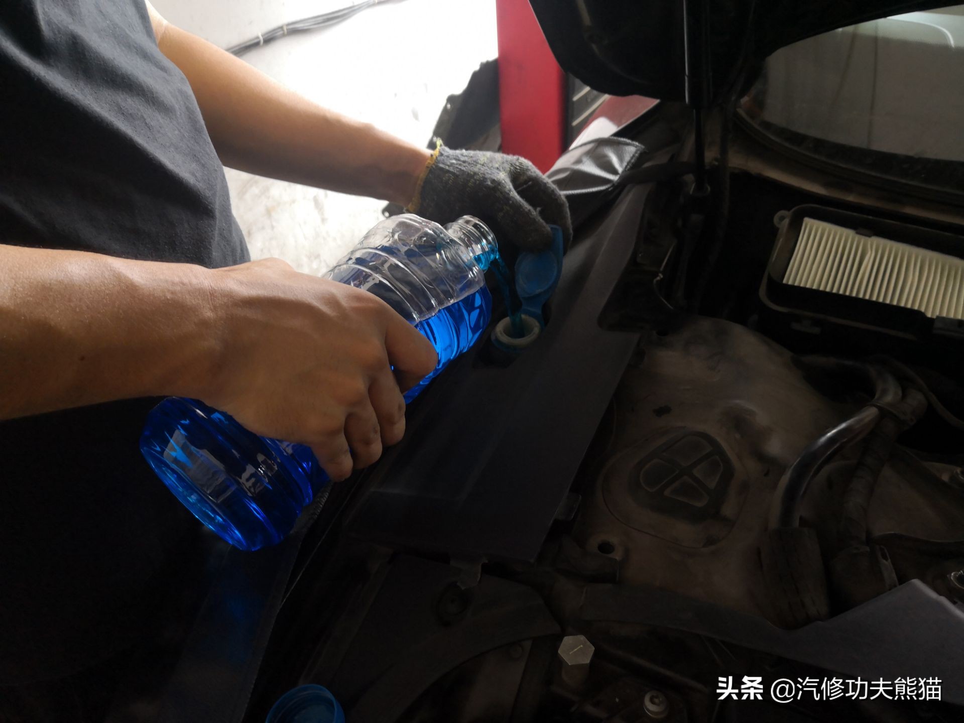 奥迪a8l烧机油严重有什么征兆,奥迪a8l烧机油现象普遍吗