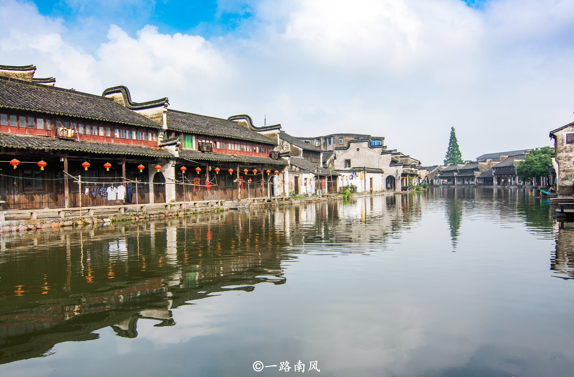 浙江南浔古镇和西塘古镇近吗,南浔为什么没有西塘名气大