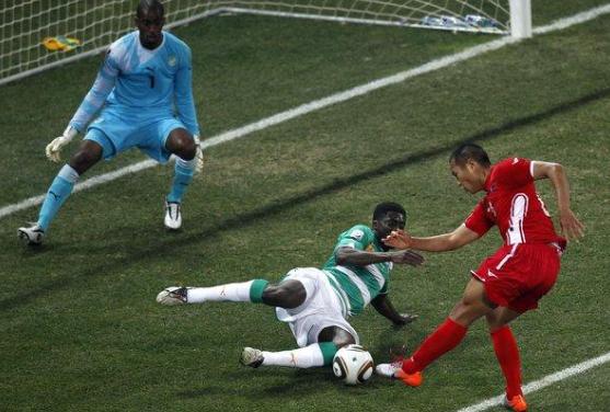 世界杯“一哭成名”的朝鲜国脚，迎娶肤白貌美空姐，如今只想造人