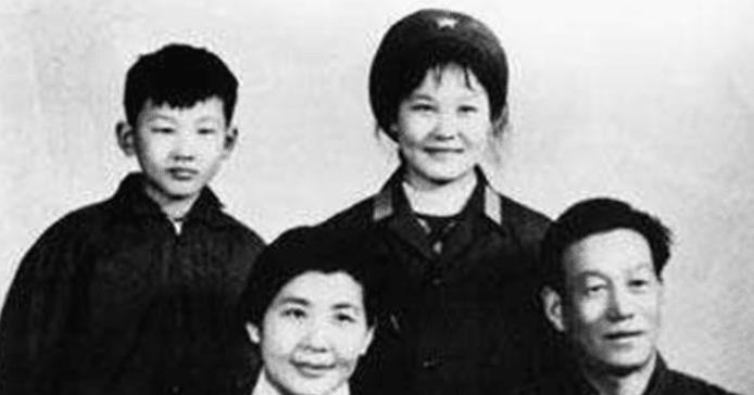 张艺谋陈凯歌同台对决四十年,张艺谋陈凯歌现在的情况