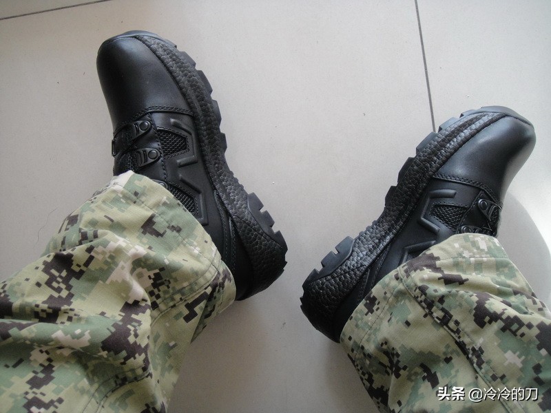 龙牙高帮战术靴夏季,军靴有多舒服
