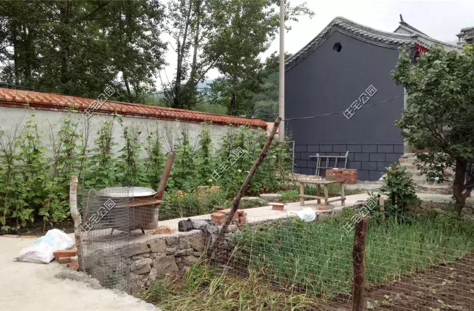 东北农村模块建房大火炕三合院,三合院一层有火炕