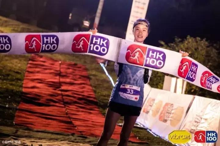 这个女孩子，首马跑2小时50分，首场百公里越野就夺冠
