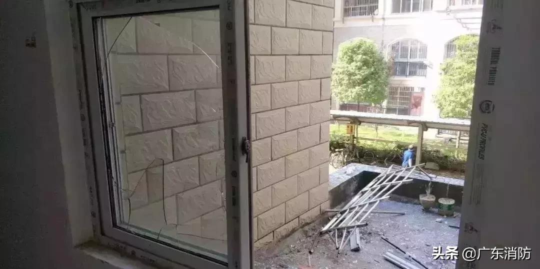 家里爆炸整栋楼都塌了,女子独自在家突然爆炸