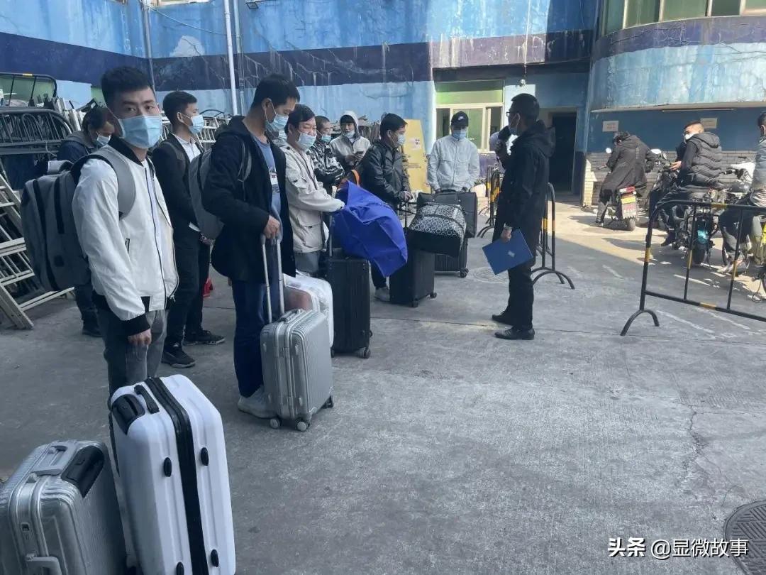 大楼紧闭、大神离去,三和的青春和绝望一样漫长