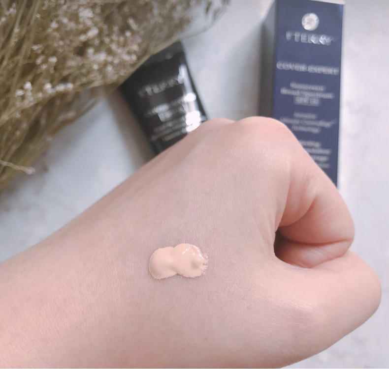 油皮粉底怎么才能脱妆不卡粉,油皮粉底怎么才不会斑驳