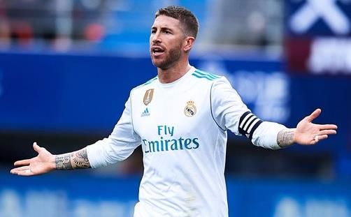 拉莫斯被恶意犯规后续,拉莫斯被制裁画面