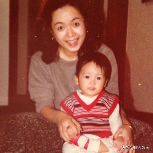 侯佩岑和周杰伦故事,侯佩岑多少岁和周杰伦在一起的