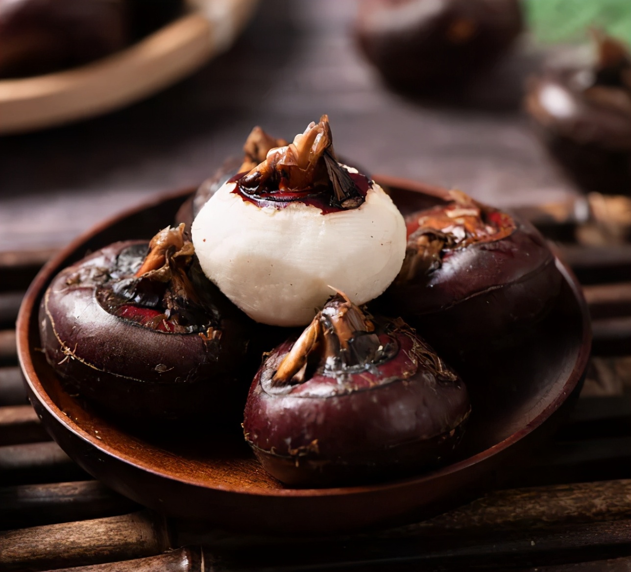 荸荠煮熟吃清火消积,滋阴清热和积食内热