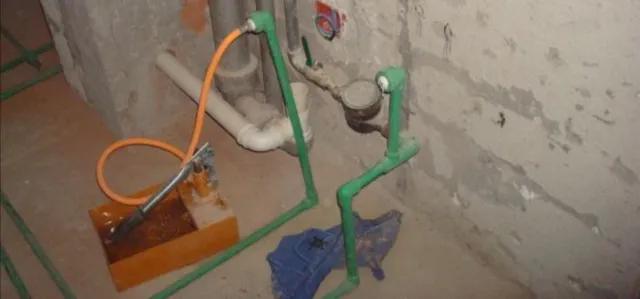 水管打压测试打到几个压,水管压槽和开槽的区别