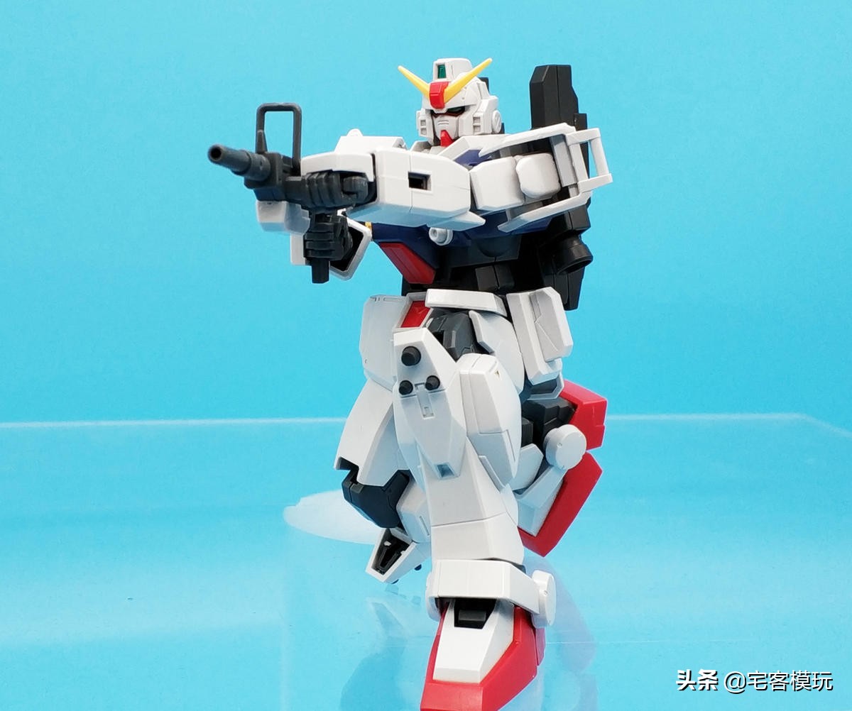 模玩机设：“爱娜，我喜欢你！”HG新生陆战型高达