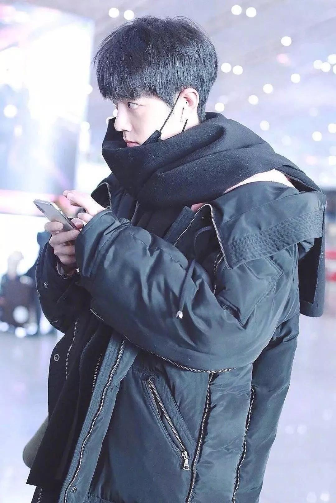 陈慧琳冻到表情失控,陈慧琳参加了什么晚会穿羽绒服