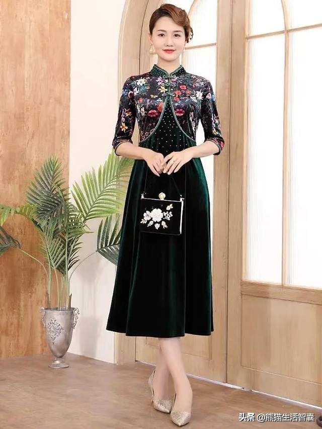 参加女儿婚礼妈妈服装,婚礼妈妈服装高档优雅时尚