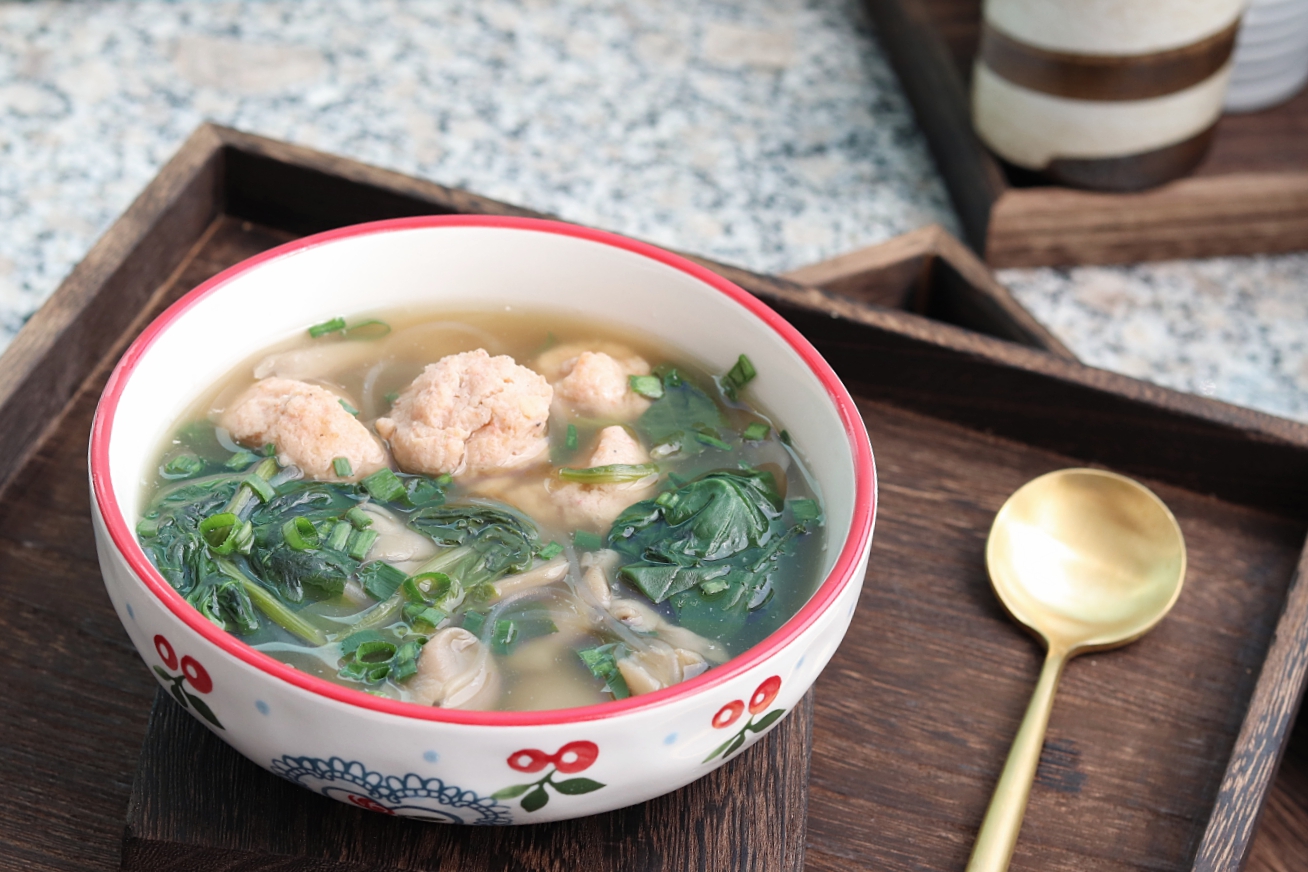 虾滑菠菜汤做法步骤,虾滑菠菜汤正宗做法