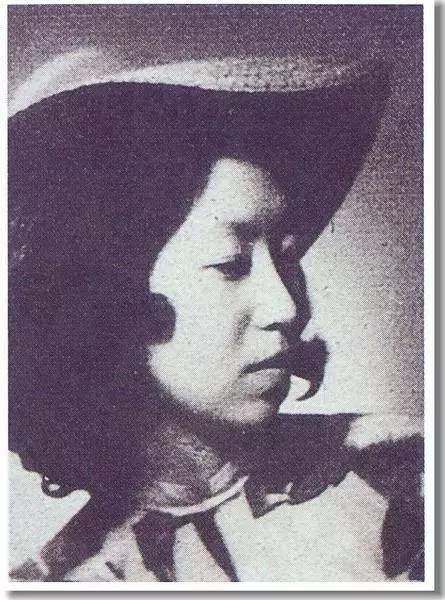 张爱玲坎坷婚姻感情史,张爱玲一生的感情经历简介